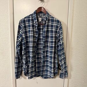 GAP Men's Navy and White Plaid Button-Down Shirt